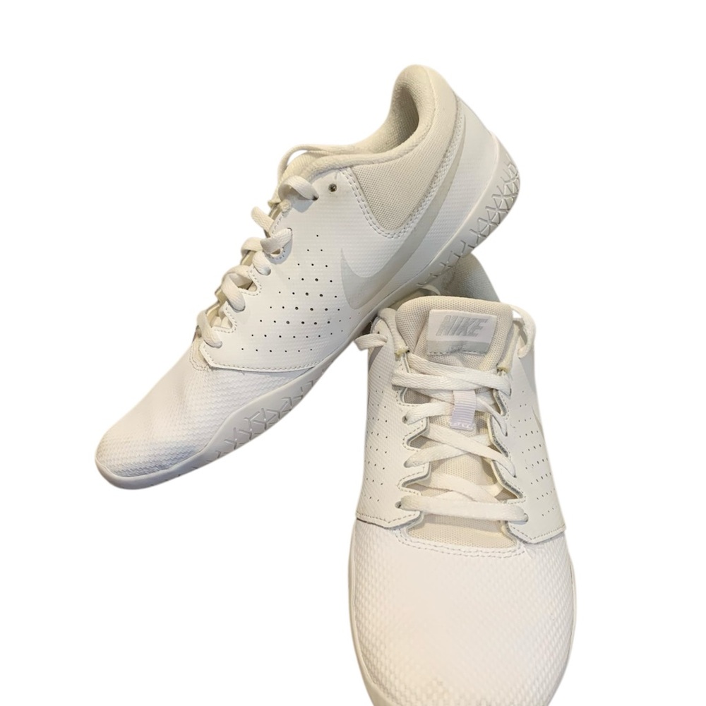 Women’s Nike Cheer Sideline IV White Shoes - Picture 6 of 13